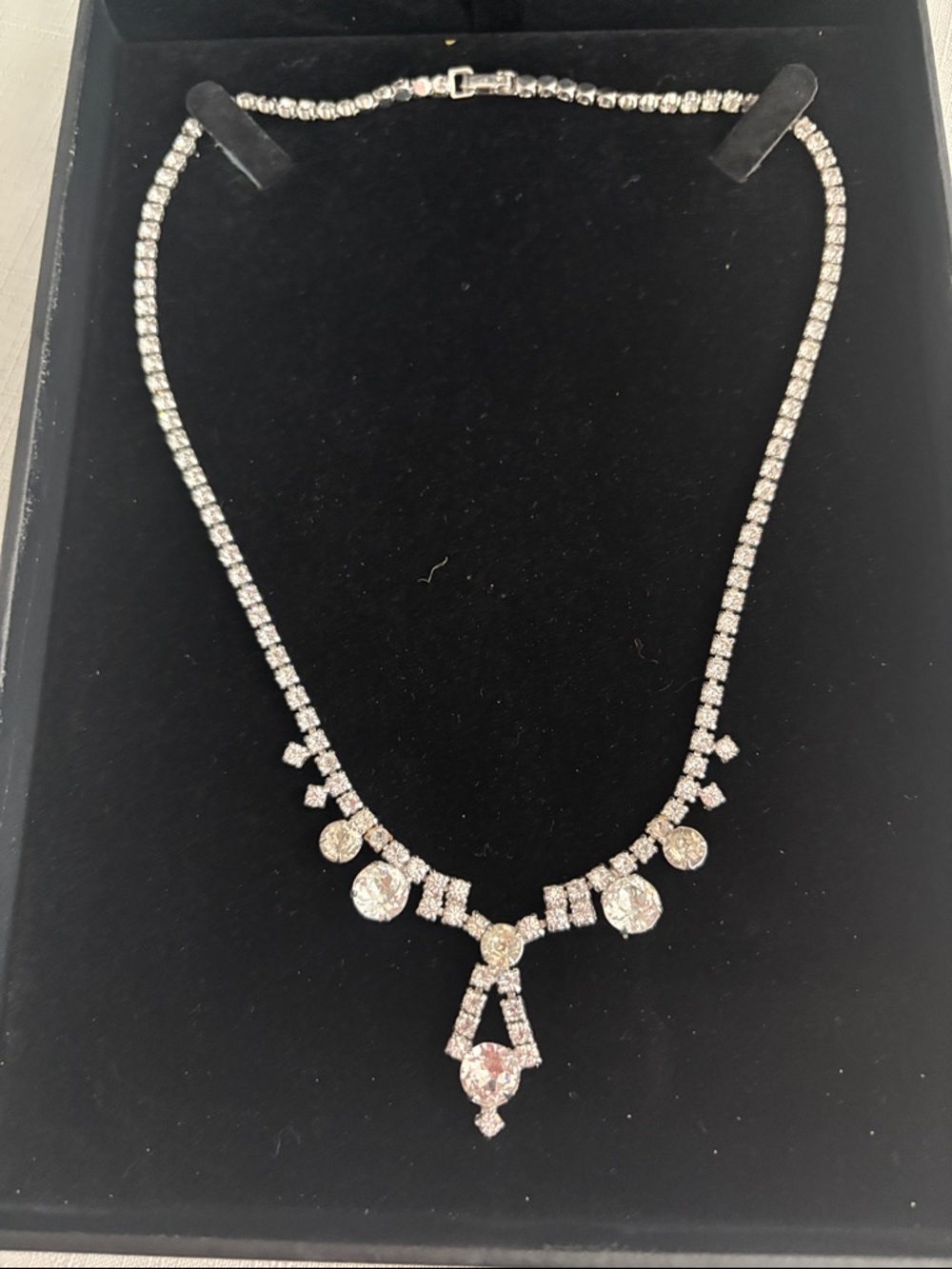 Elegant Silver-Tone Crystal Pendant Necklace - Sparkling Women's Jewelry